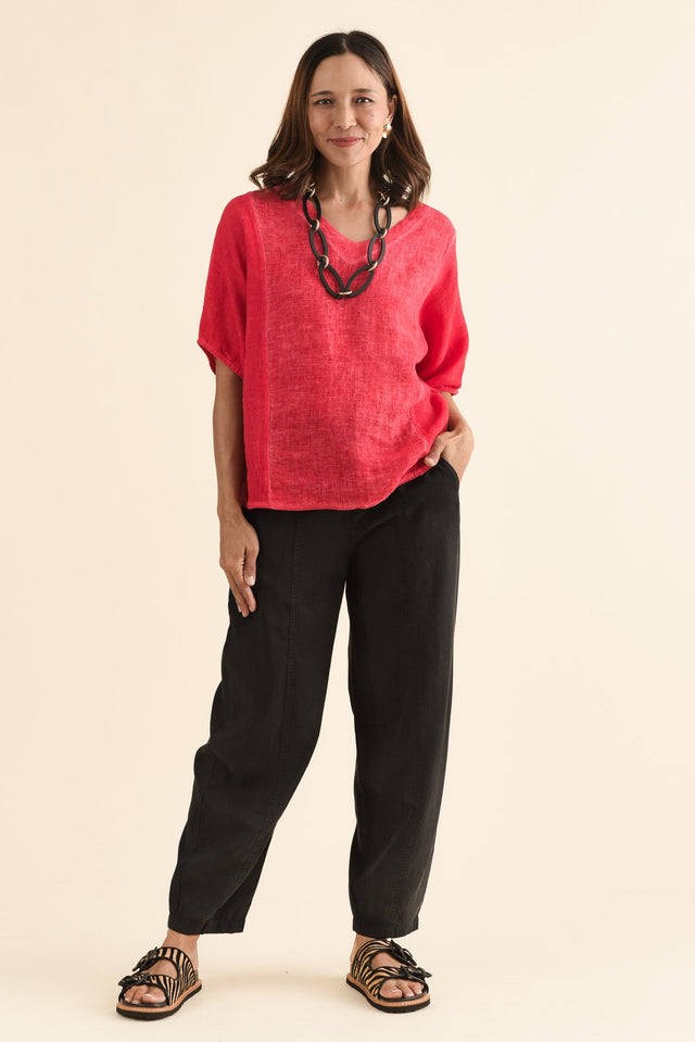 Roy Black Linen Blend Pocket Pants,Full Body,Brunette model,alt text|model:Cara image 2