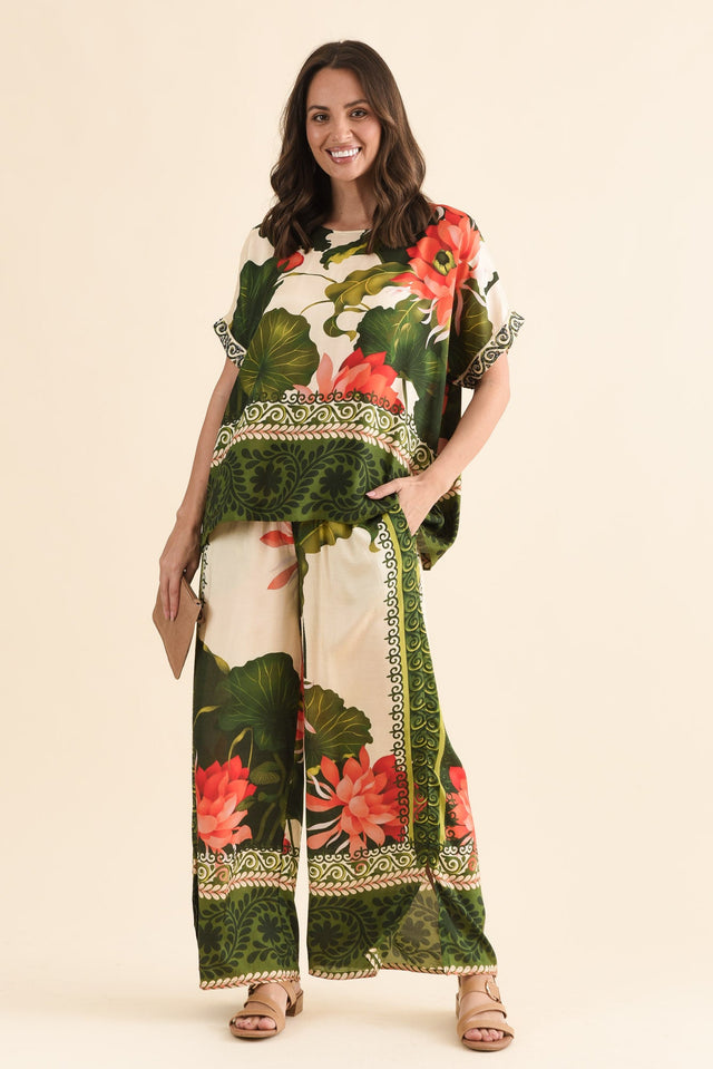 Roza Green Flower Half Sleeve Top,Full Body,Brunette model,alt text|model:MJ image 2