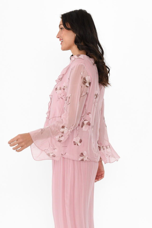 alt text|model:Brontie image 4