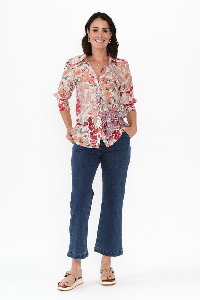 alt text|model:adele