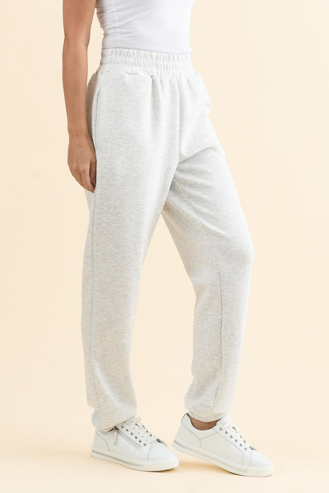 Sabi Grey Relaxed Sweatpants,Brunette model,alt text|model:MJ image 5