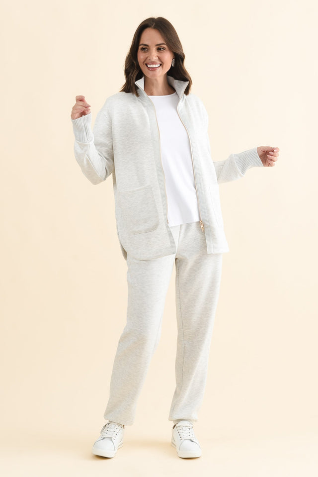 Sabi Grey Zip Sweatshirt,Brunette model,alt text|model:MJ image 8