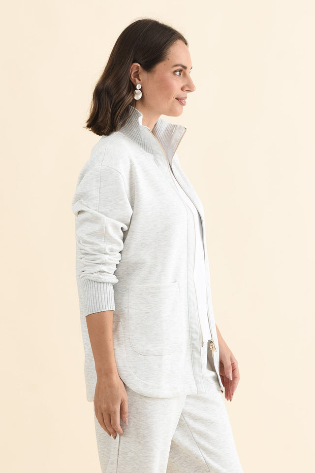 Sabi Grey Zip Sweatshirt,Brunette model,alt text|model:MJ image 5