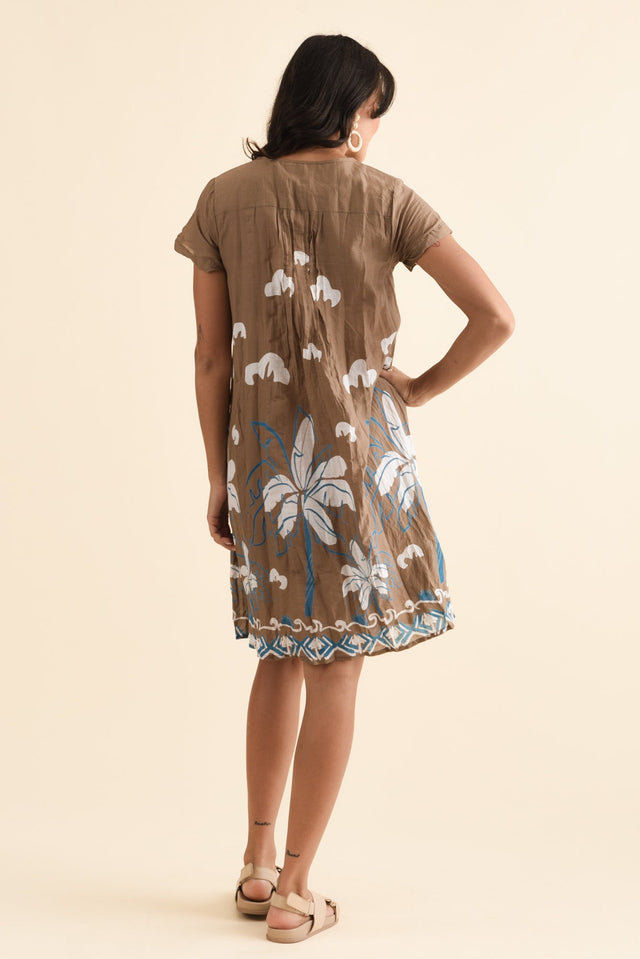 alt text|model:Brontie image 5