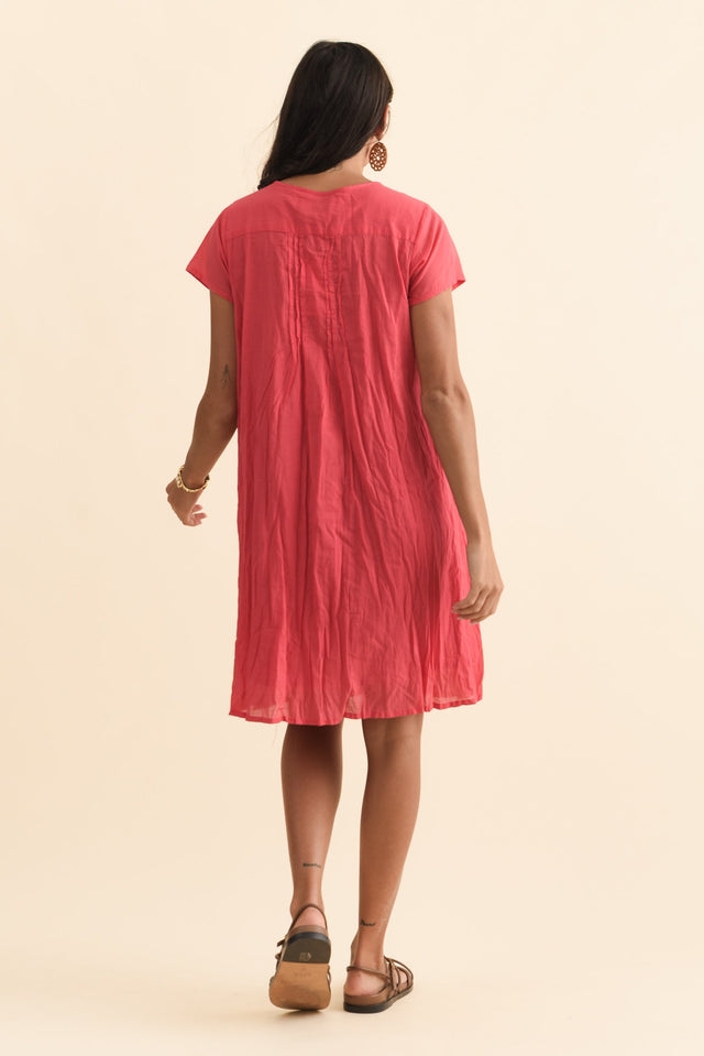 Sabina Cherry Crinkle Cotton Dress,Brunette model,alt text|model:Brontie image 6