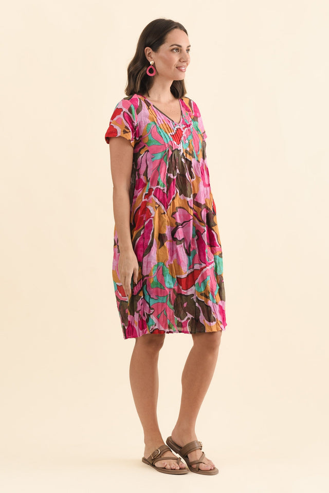 Sabina Fuchsia Garden Crinkle Cotton Dress,Brunette model,alt text|model:MJ image 5