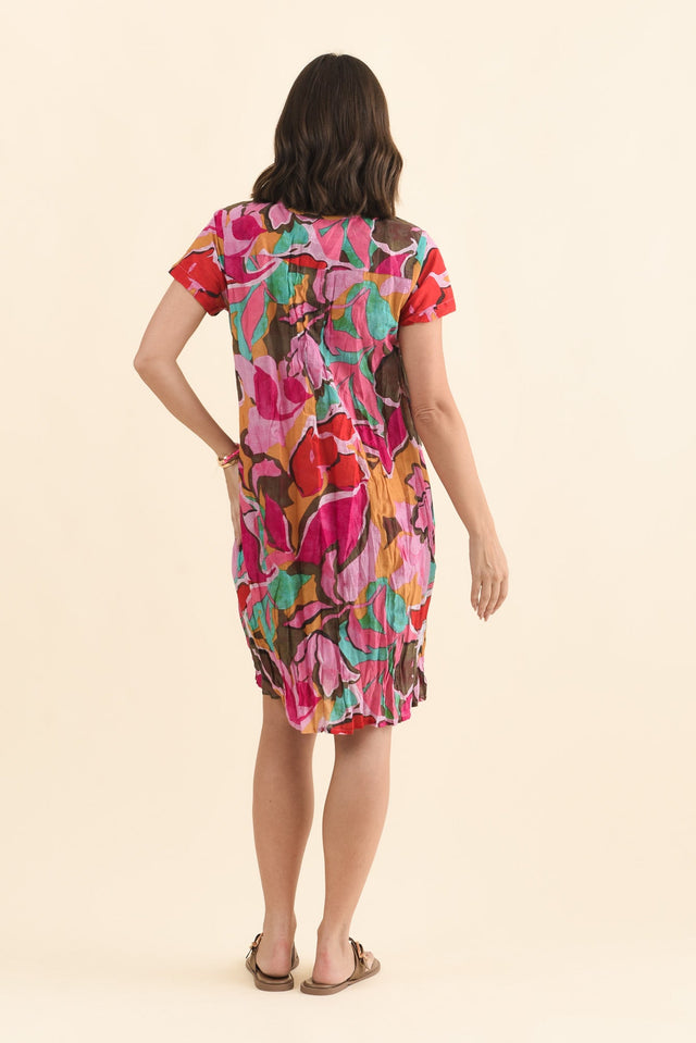Sabina Fuchsia Garden Crinkle Cotton Dress,Brunette model,alt text|model:MJ image 6