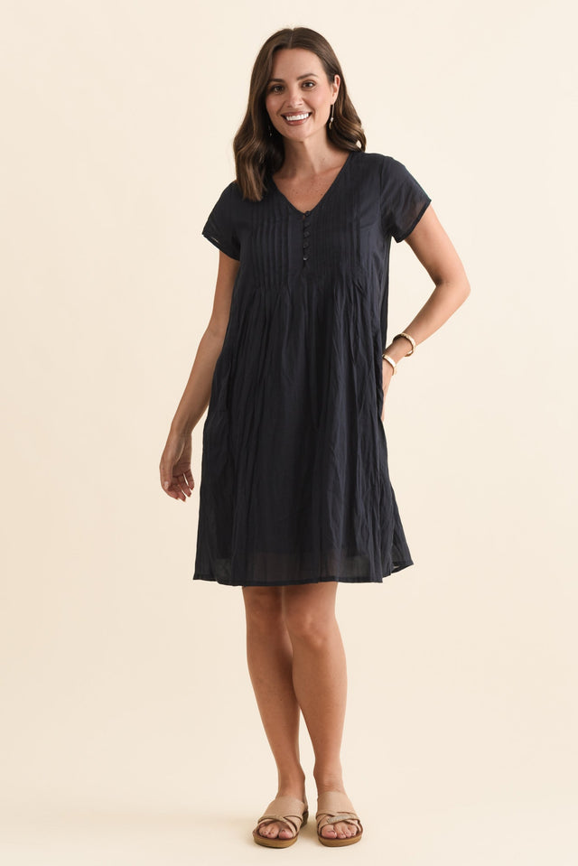 Sabina Navy Crinkle Cotton Dress,Brunette model,alt text|model:MJ image 8