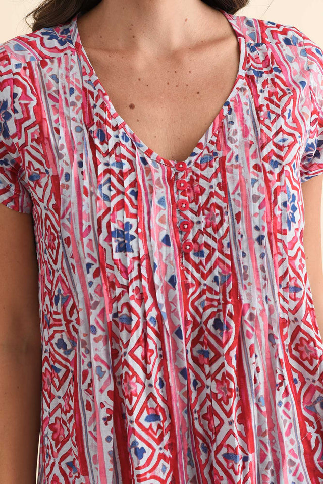 Sabina Red Abstract Crinkle Cotton Dress,Brunette model,alt text|model:MJ image 6