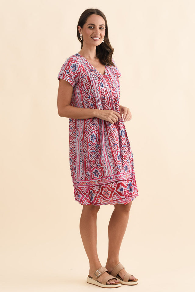Sabina Red Abstract Crinkle Cotton Dress,Brunette model,alt text|model:MJ image 4