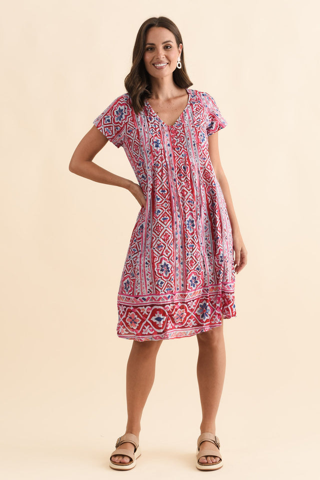 Sabina Red Abstract Crinkle Cotton Dress,Brunette model,alt text|model:MJ image 3