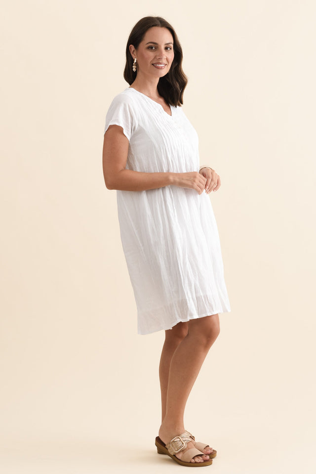 Sabina White Crinkle Cotton Dress,Brunette model,alt text|model:MJ image 4