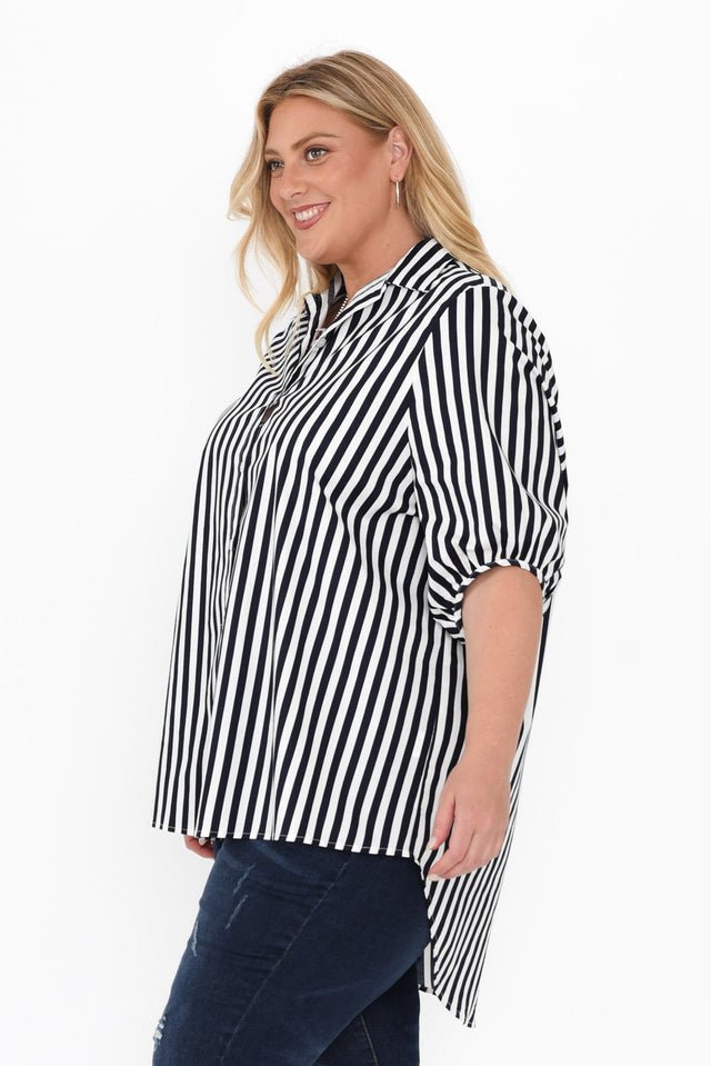 alt text|model:Caitlin image 11