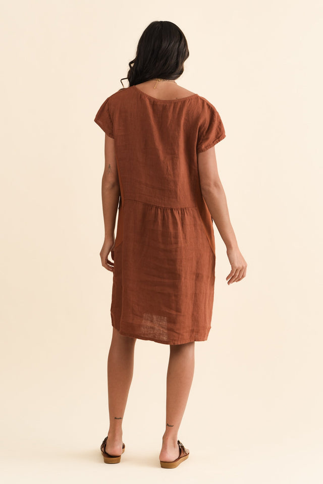 alt text|model:Brontie image 5