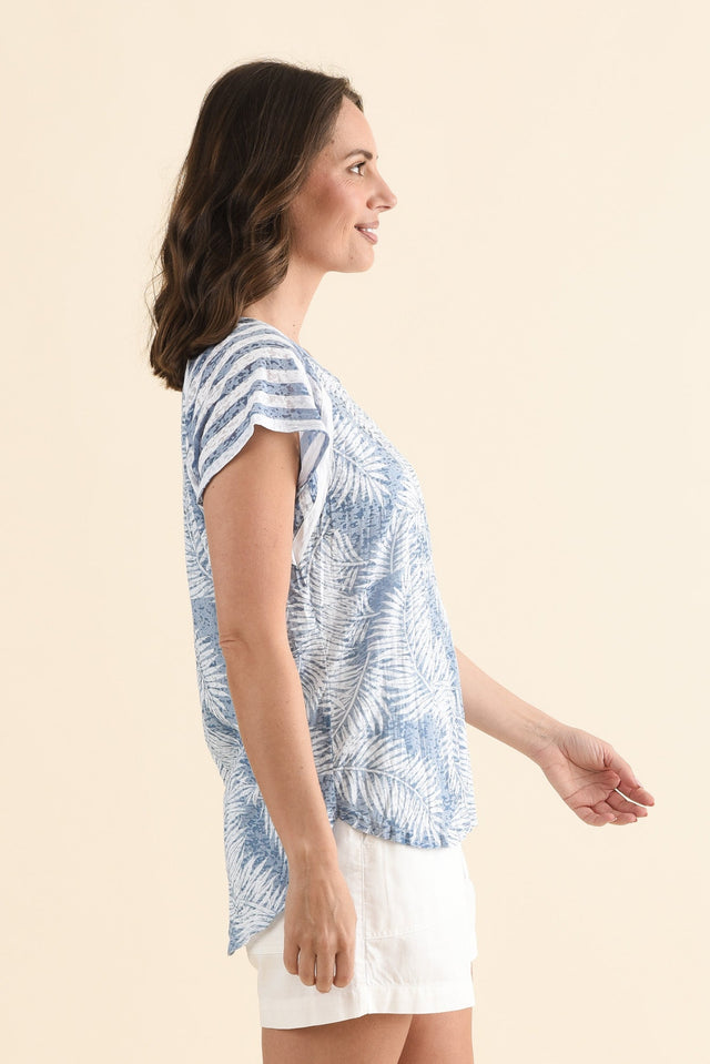 Sail Blue Palm Cotton Blend Tee,Side,Brunette model,alt text|model:MJ image 4