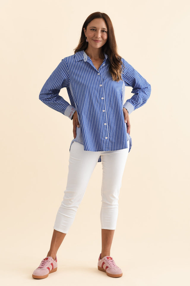 alt text|model:Cara image 6