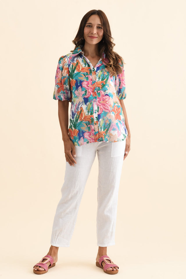 alt text|model:Cara image 6