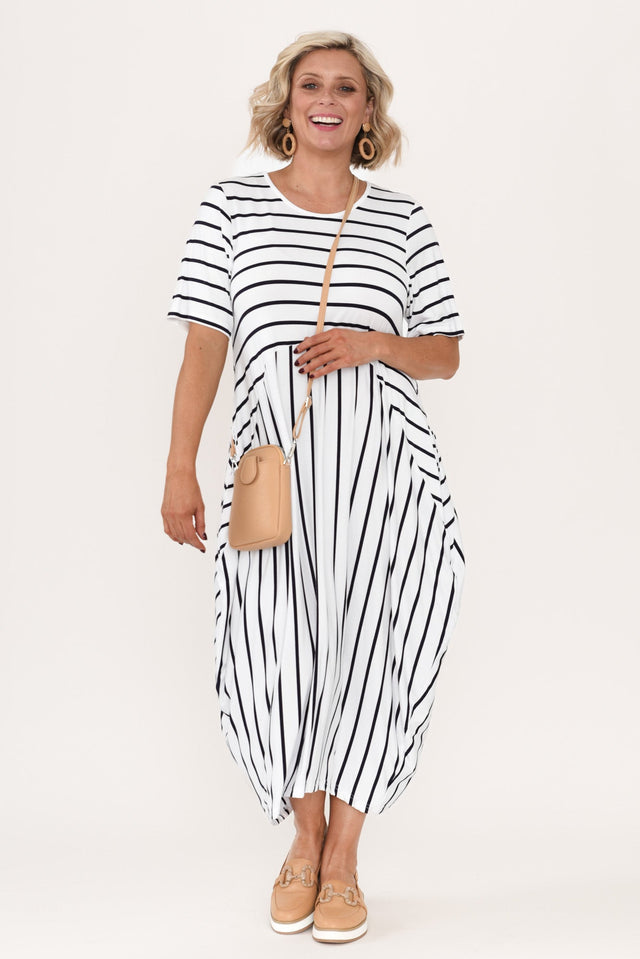 alt text|model:Brooke image 4