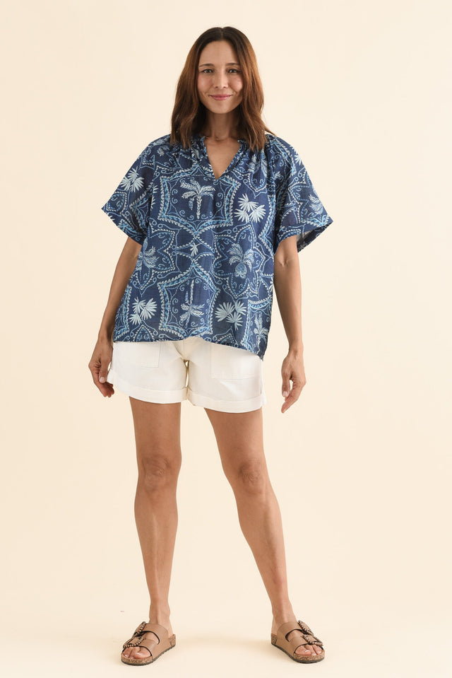 Sanalia Blue Palm Cotton Top,Full Body,Brunette model,alt text|model:Cara image 6