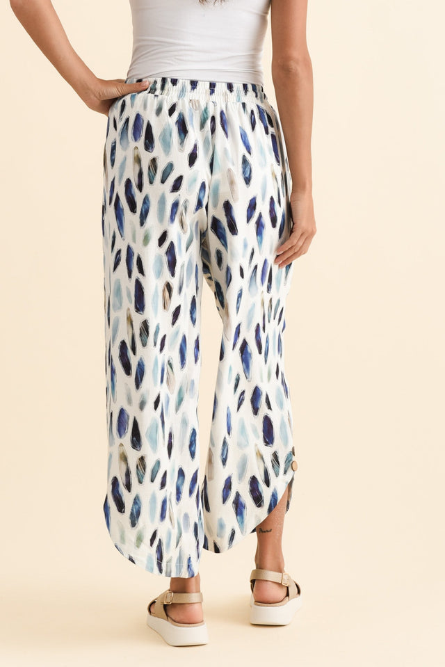 alt text|model:Brontie image 4