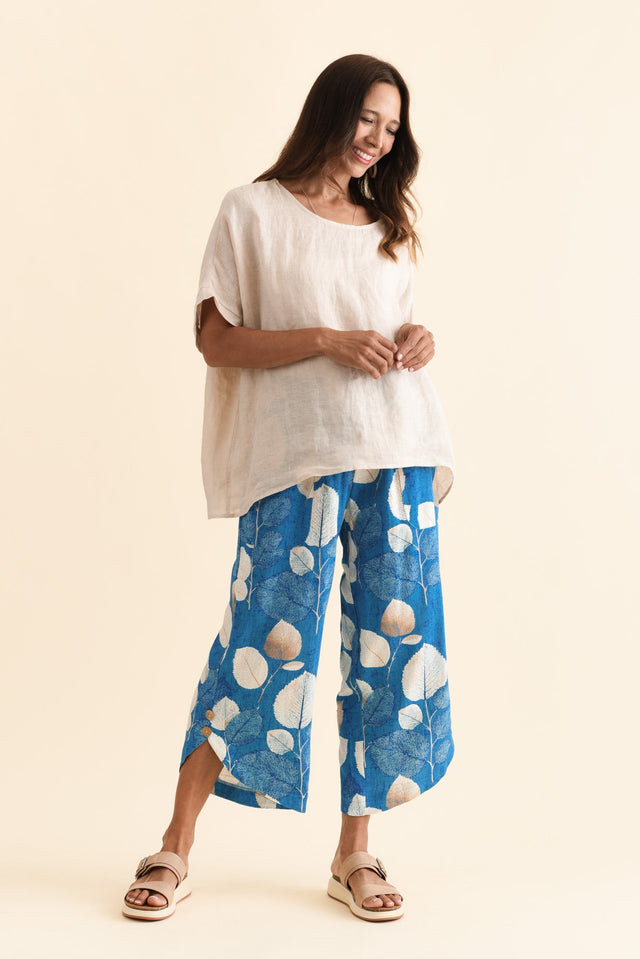 alt text|model:Cara image 7