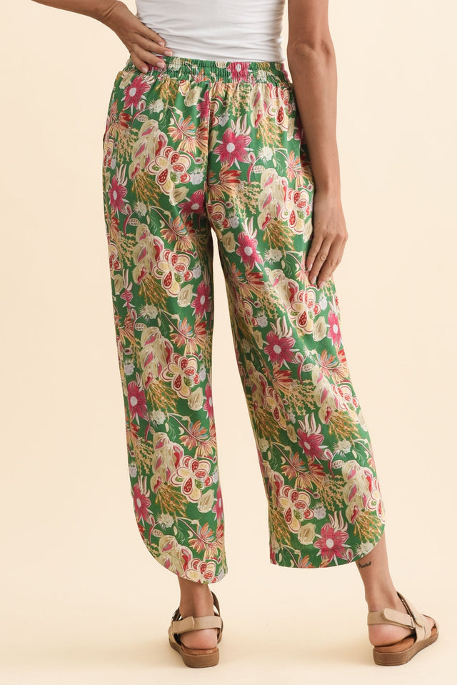 alt text|model:Brontie image 5