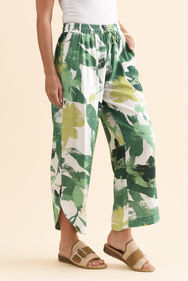 alt text|model:MJ image 4