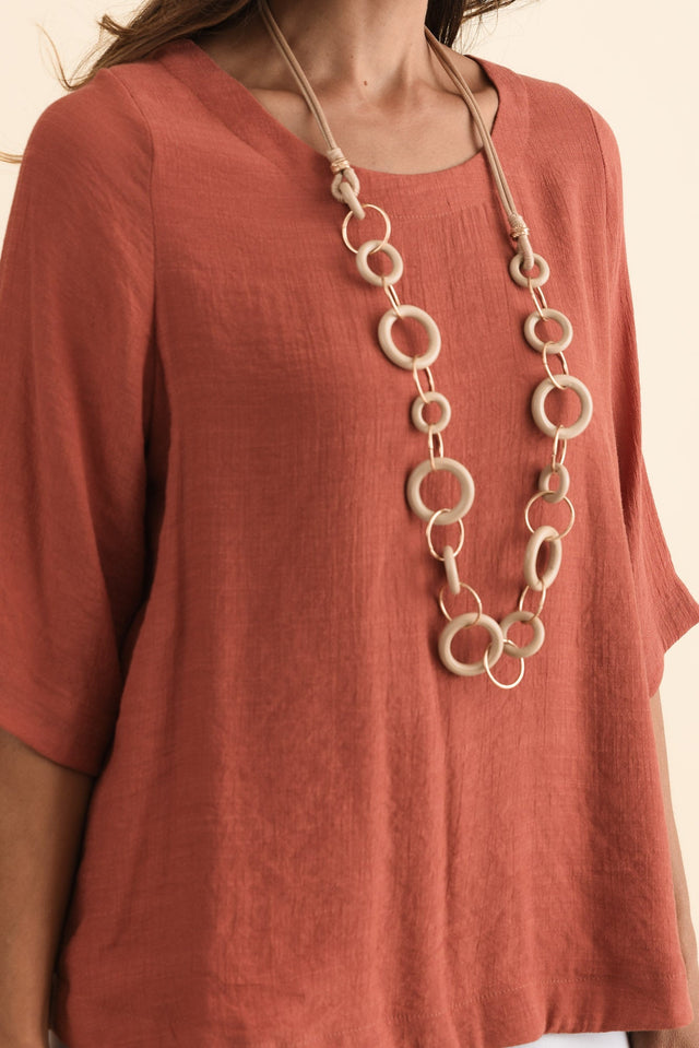 Selena Rust 3/4 Sleeve Top,Brunette model,alt text|model:Cara image 7