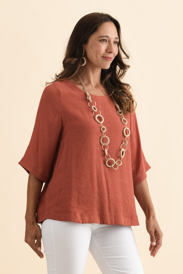 Selena Rust 3/4 Sleeve Top,Brunette model,alt text|model:Cara image 5