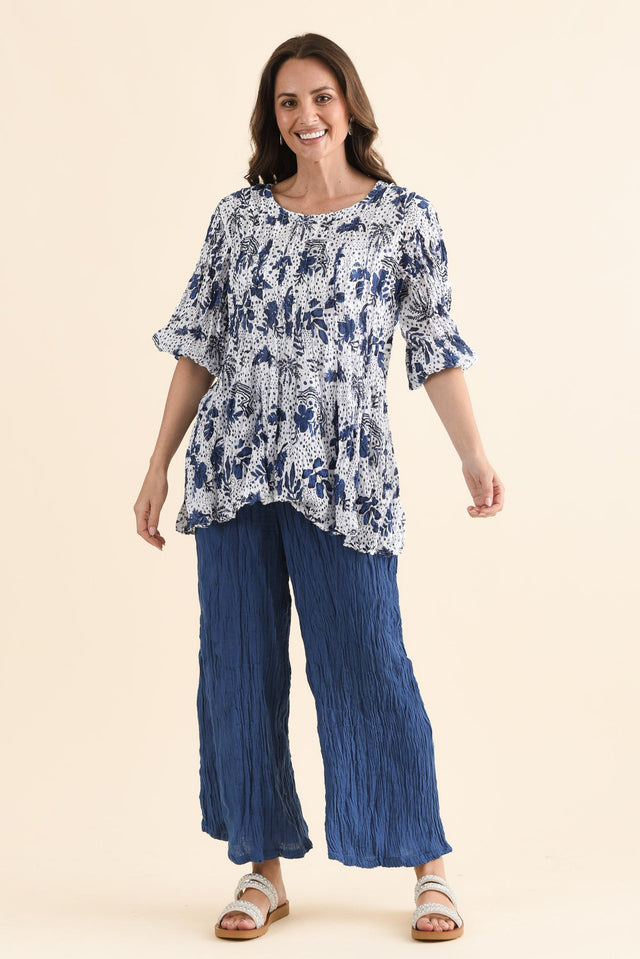 Selma Blue Garden Crinkle Cotton Top,Full Body,Brunette model,alt text|model:MJ image 2