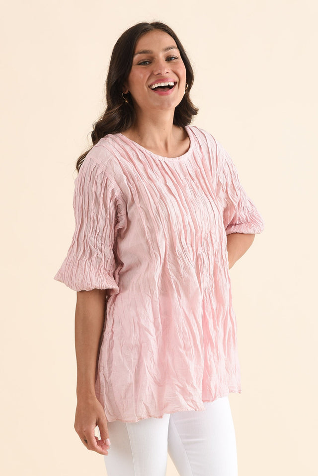 Selma Pink Crinkle Cotton Top,Side,Brunette model,alt text|model:Brontie image 3