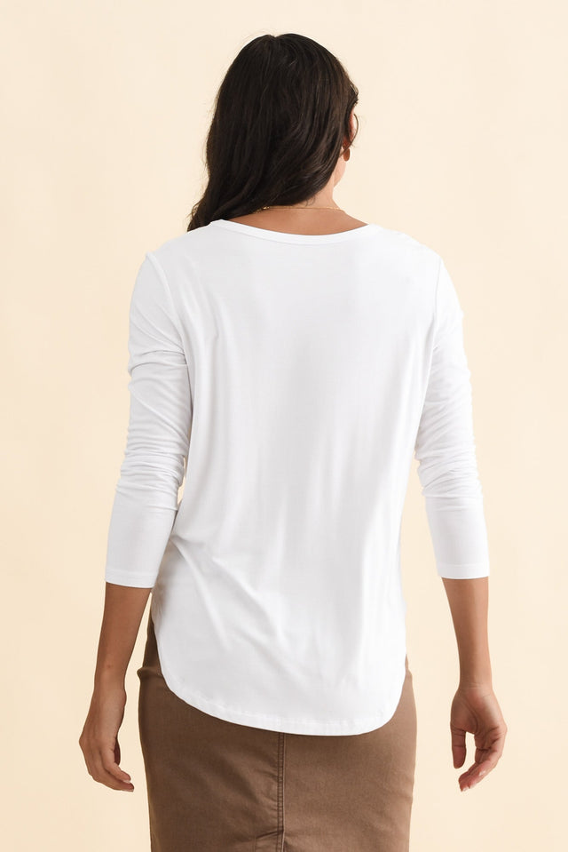 Sia White Bamboo V Neck Top,Brunette model,alt text|model:Brontie image 5
