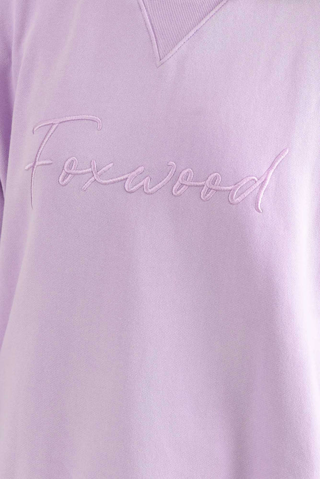 Signature Lilac Cotton Crewneck Sweatshirt,Detail,Brunette model,alt text|model:Cara image 5
