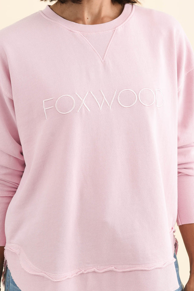Simplified Blush Cotton Crewneck Sweatshirt,Brunette model,alt text|model:Cara image 6