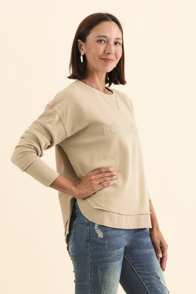 Simplified Oat Cotton Crewneck Sweatshirt,Brunette model,alt text|model:Cara image 5