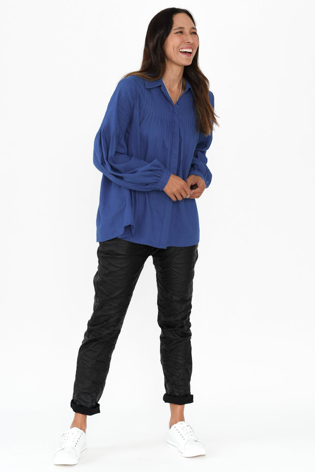 alt text|model:Cara image 7