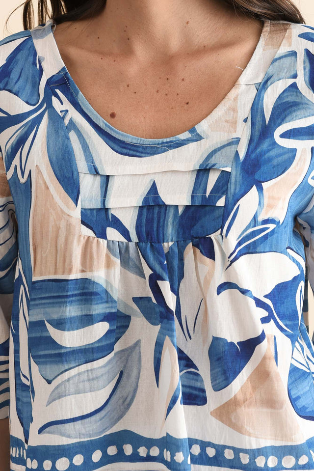 Solis Blue Abstract Cotton Blend Top,Detail,Brunette model,alt text|model:MJ image 5