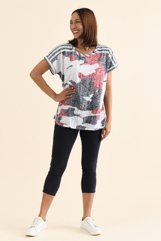 Sorelle Navy Abstract Cotton Blend Tee,brunette model,Full Outfit,alt text|model:Cara