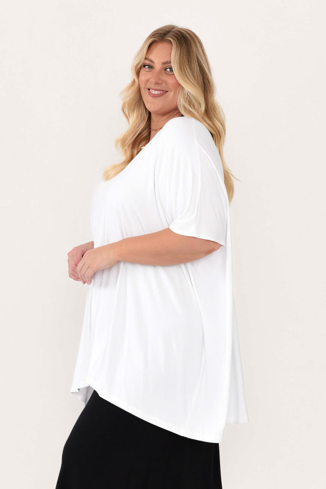 Sorronda White Bamboo Batwing Top,Blonde model,plus-size,curve-tops,plus-size-sleeved-tops,plus-size-tunics,alt text|model:Caitlin image 14