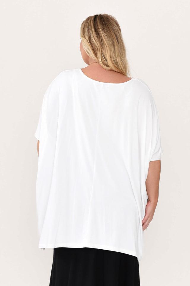 Sorronda White Bamboo Batwing Top,Blonde model,plus-size,curve-tops,plus-size-sleeved-tops,plus-size-tunics,alt text|model:Caitlin image 15