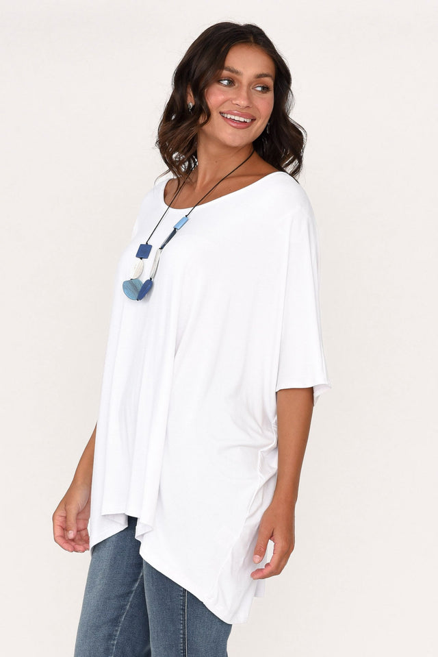 Sorronda White Bamboo Batwing Top,Brunette model,alt text|model:Brontie image 10