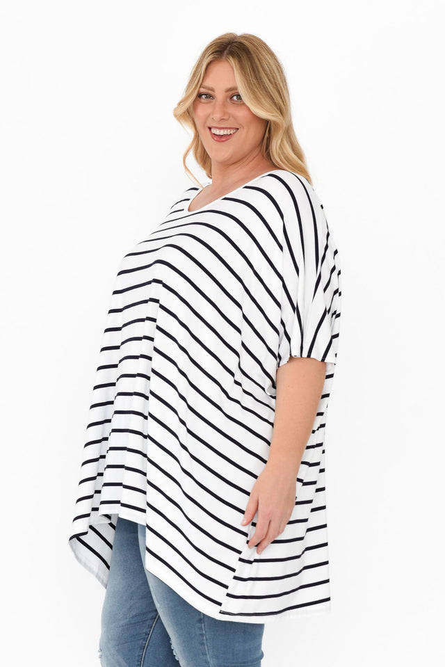 Sorronda White Stripe Bamboo Batwing Top,Blonde model,alt text|model:Caitlin image 15