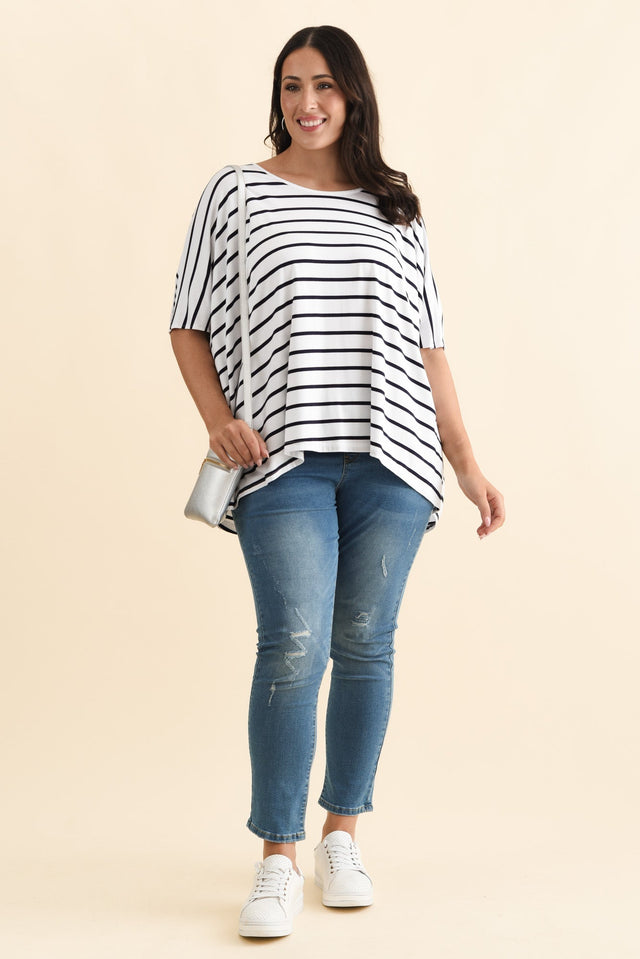 Sorronda White Stripe Bamboo Batwing Top,Brunette model,alt text|model:Emilia image 10