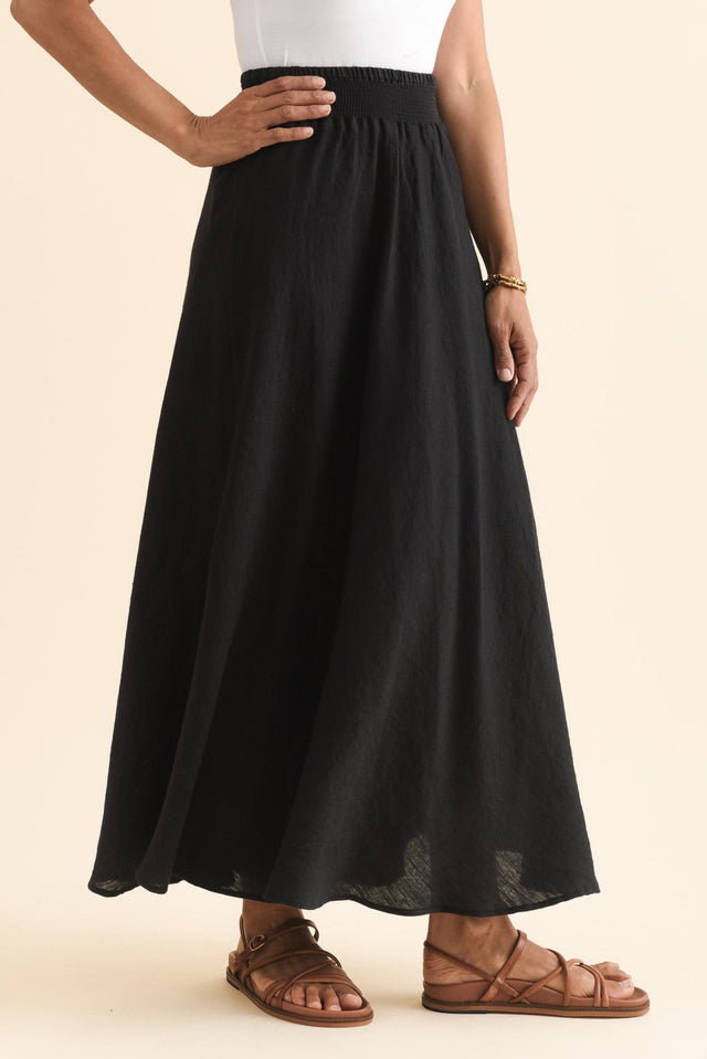 alt text|model:Cara image 4