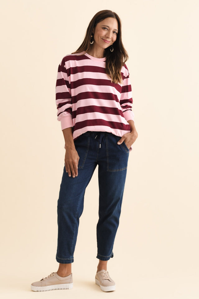 alt text|model:Cara image 3