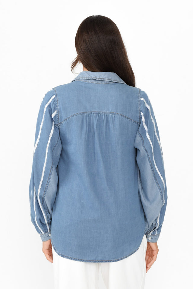 Stella Blue Denim Shirt,Brunette model,alt text|model:Elouise image 4