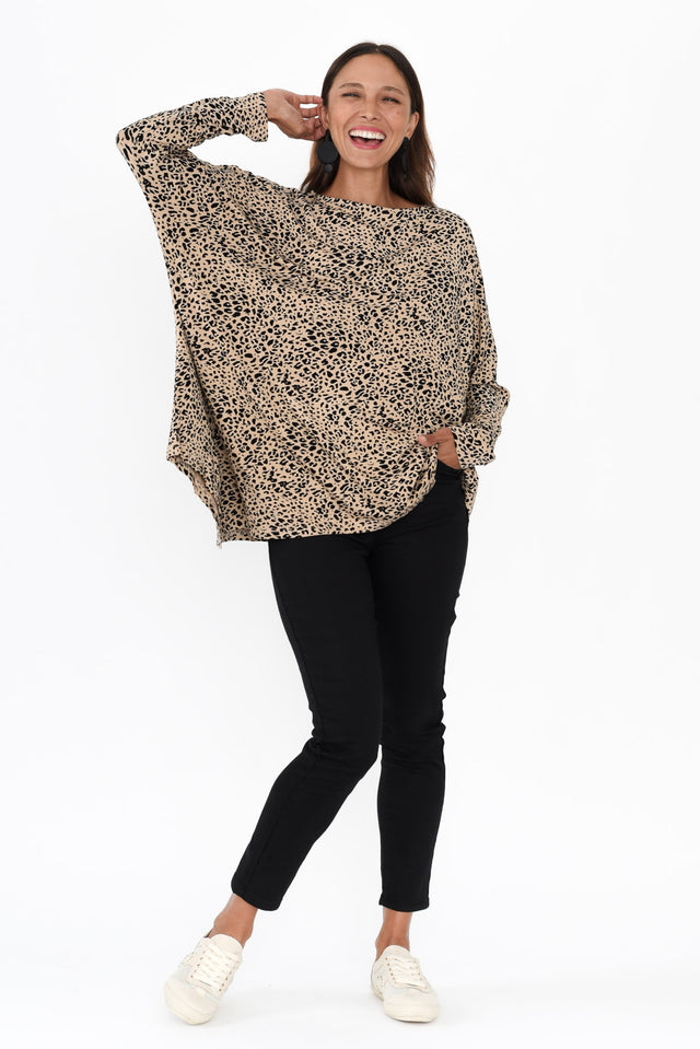 alt text|model:Cara image 7