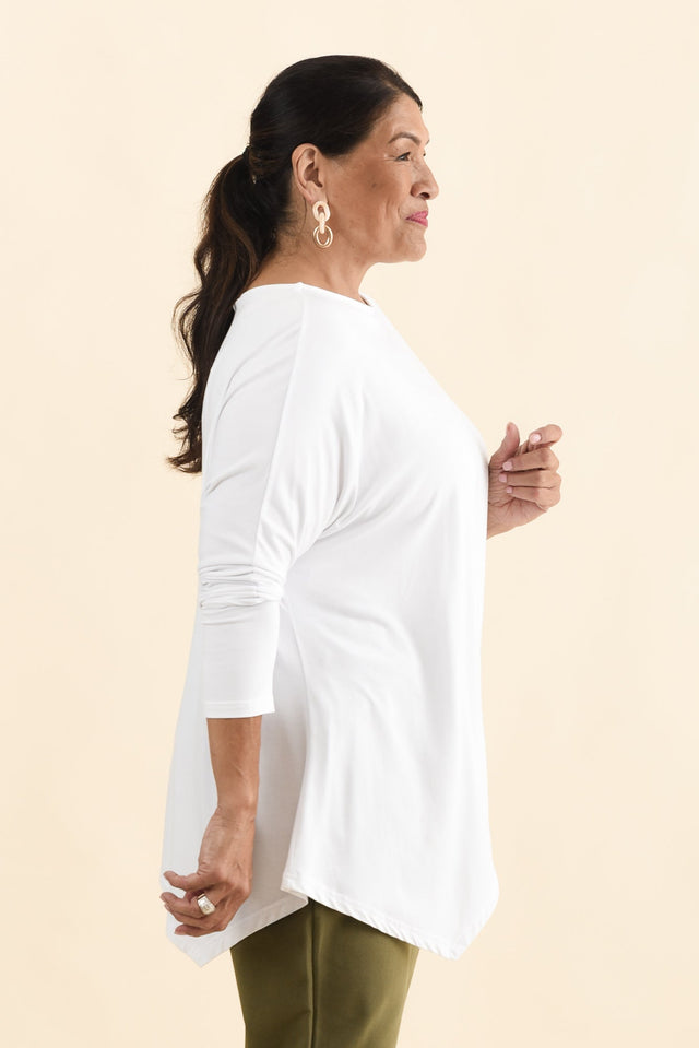 Susie White Asymmetrical Bamboo Top,Brunette model,alt text|model:Pilita image 8