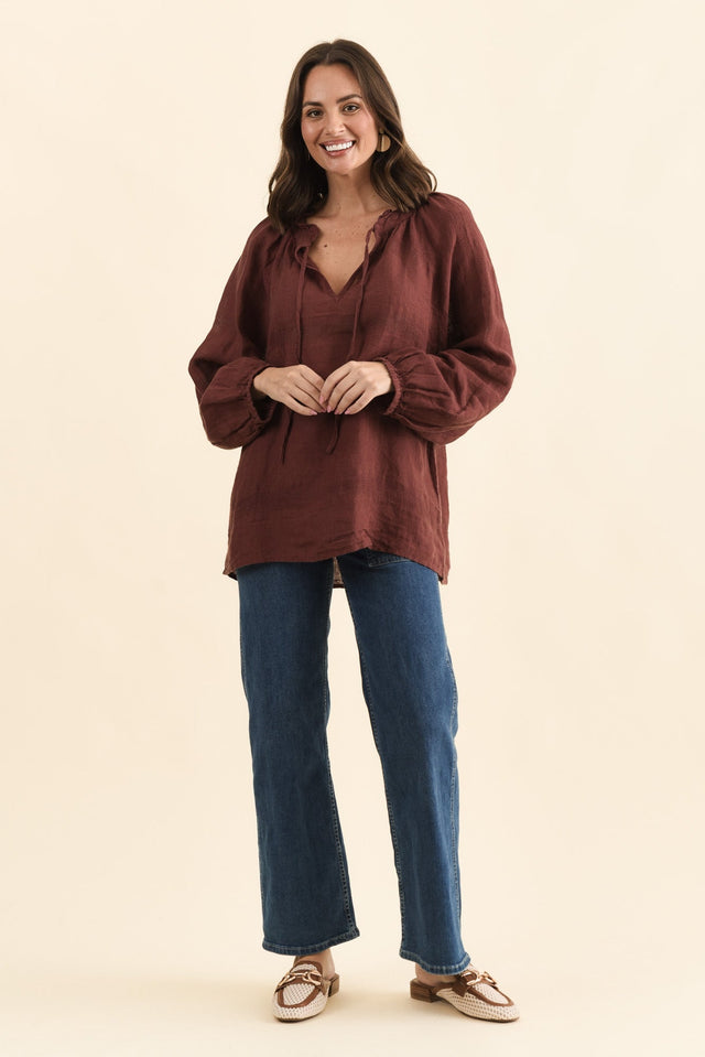 Sussana Burgundy Linen Tie Top,Full Body,Brunette model,alt text|model:MJ image 6
