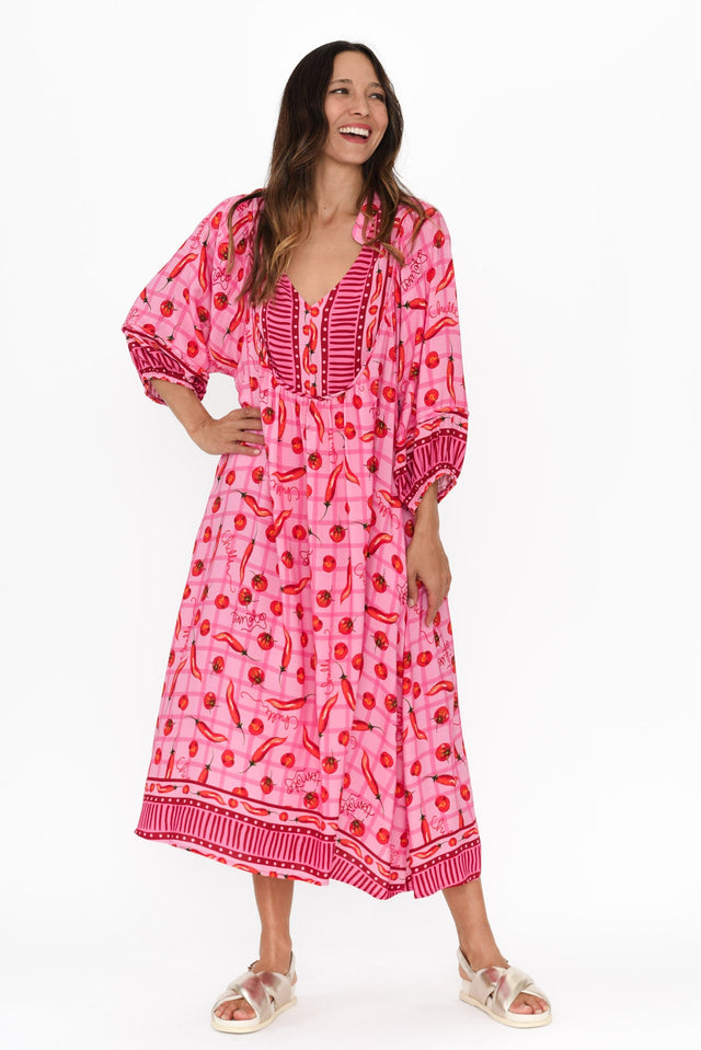 alt text|model:Cara image 4